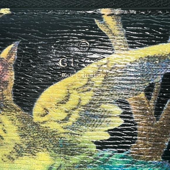 Gucci Tropical Bird continental wallet tropical bird scene 7.5 x 4.25 x 1  EUC - Picture 9 of 14